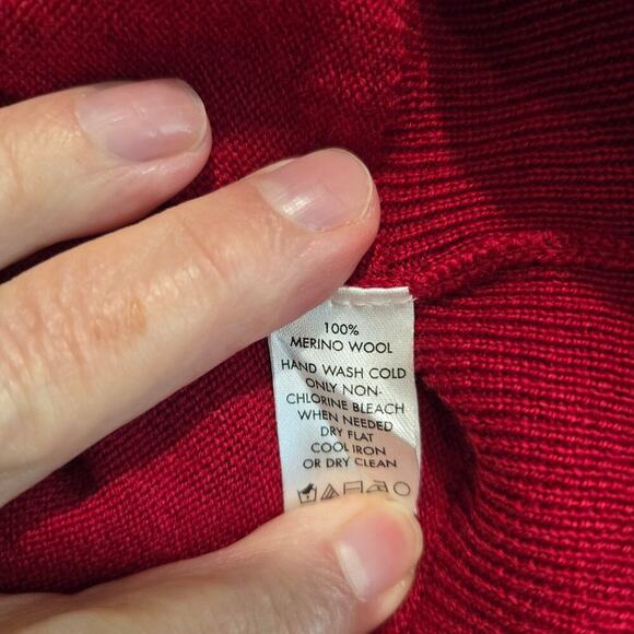 Calvin Klein 100% Extra Fine Merino Wool Red V-neck Pullover Sweater Men's XL - Picture 8 of 8